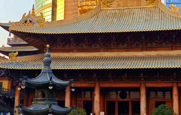 Top 10 Famous Temples in Shanghai