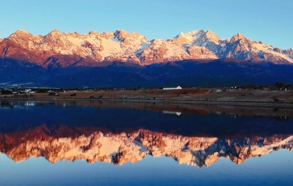 Dongba Valley: un viaggio di radice che cerca dalla terra segreta della neve montagna alla Terra Santa della cultura di Dongba