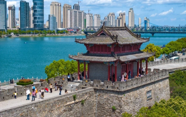 Xiangyang Ancient City: Ein tausendjähriges Epos von Offense und Verteidigung als die 