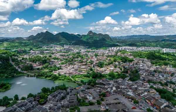 Qingyan Ancient Town: Voyage dans le temps d'une forteresse militaire à un endroit secret dans le centre de Guizhou-3