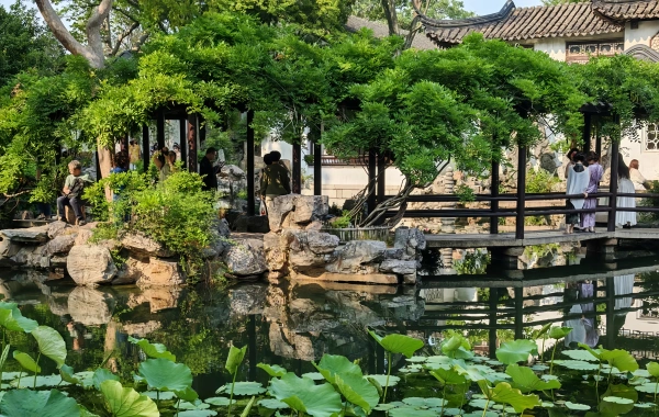 El jardín de Lingering: Un cuadro de paisaje tridimensional que fluye-4