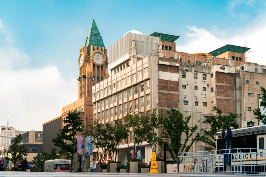 Wangfujing: A Commercial Heartbeat Journey Through a Street and an Ancient Capital