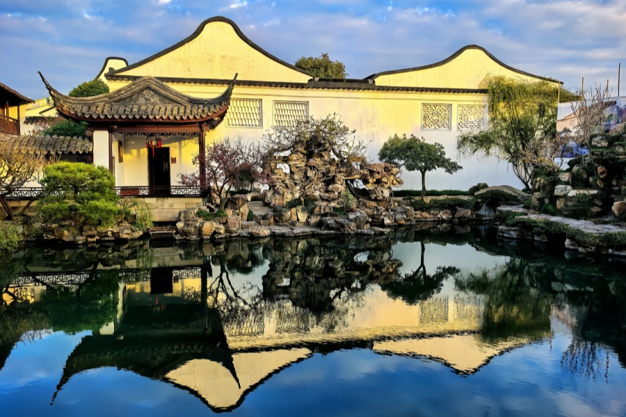 ماجستير حديقة نيتس: عالم شاسع داخل غابة جبلية صغيرة