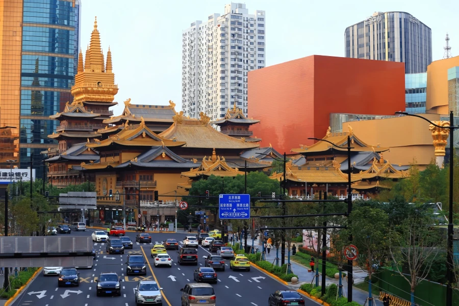 Jing'an Tempel: Eine tausendjährige Reise von Guardianship vom antiken Chiwu-Tempel in einen urbanen Zen-Wald