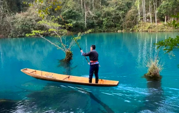 Libo Zhangjiang Scenic 지역: 에메랄드 Wonderland Amidst Karst 조경과 지구의 벨트에 녹색 보석에 여행-3
