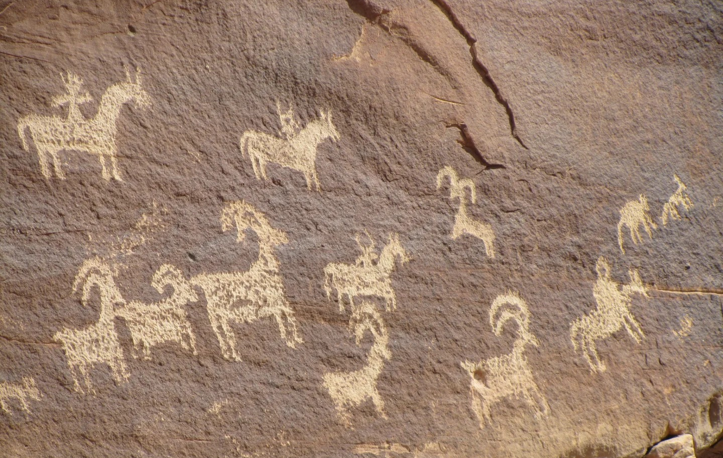 Helan Mountain Rock Carvings: 돌 에픽 스판을 통해 여행 10 년-2