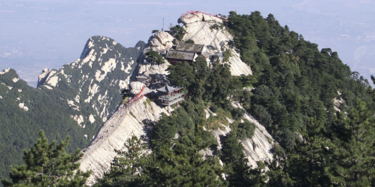 Xi'an to Mount Hua Hiking Tour
