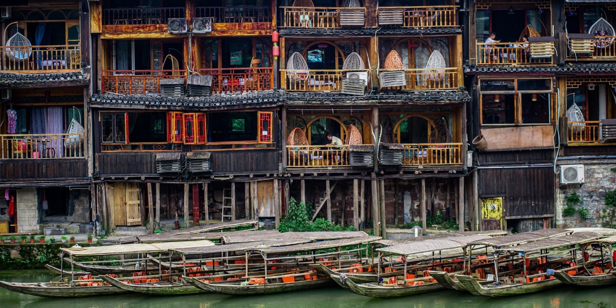 Furong Ancient Town & Zhangjiajie Tour