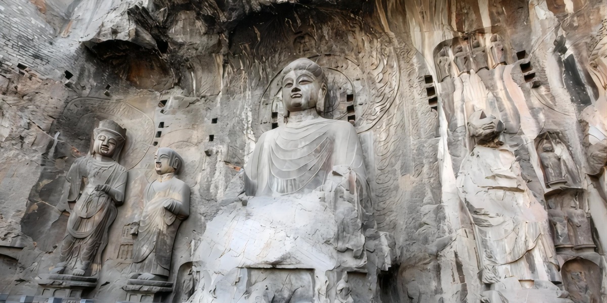Thousand-year-old capital and grotto tour