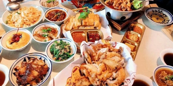 1742801955662.jpg dongxingstreet.jpg