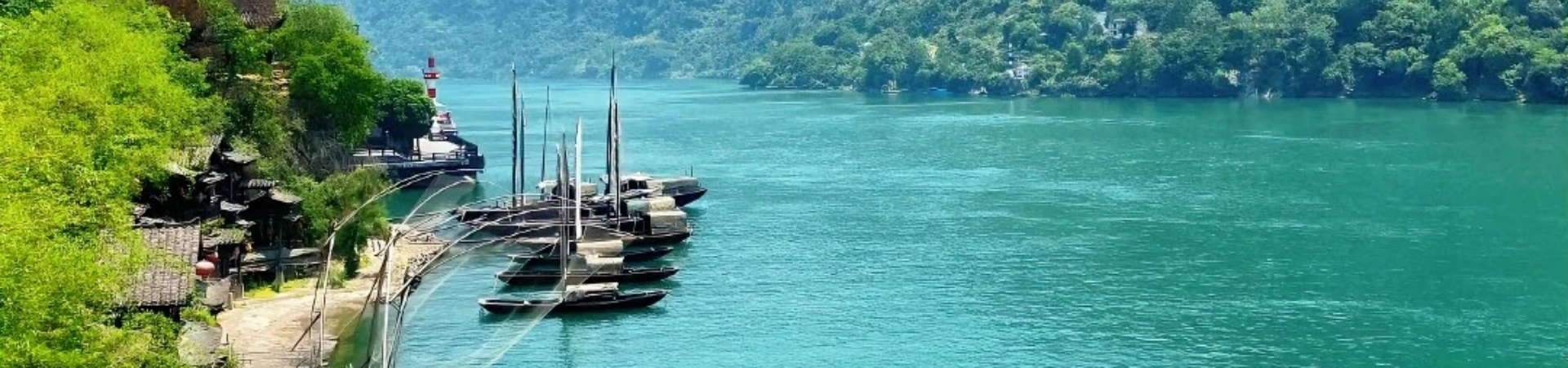 Three Gorges People Scenic Area